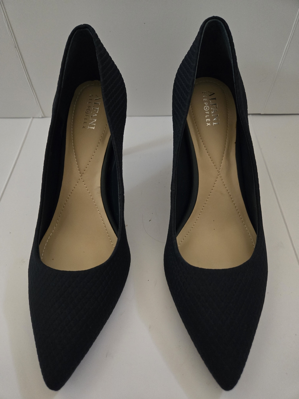 Alfani Dark Navy Blue Textured Pointed-Toe Pumps Size 9M